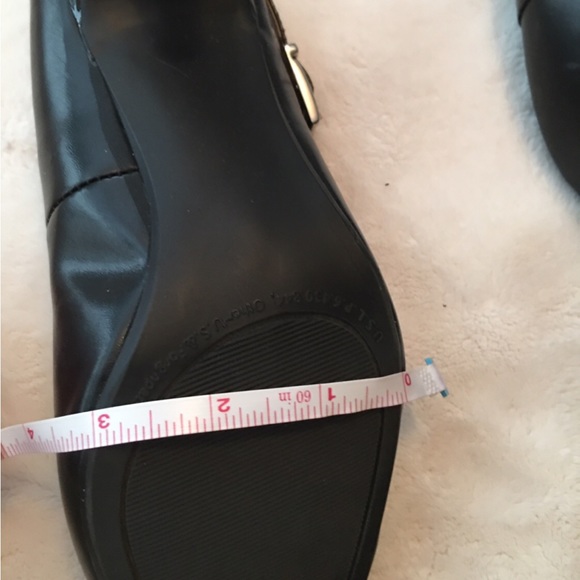 Size 9 Women’s Black Mary Jane Shoes from Karen Scott. - Picture 13 of 17